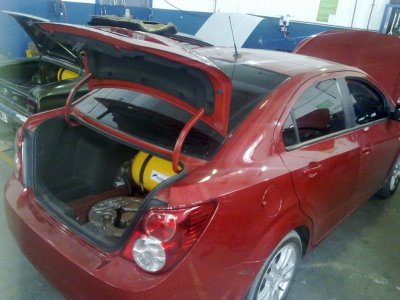 Chevrolet Sonic con cil. de 60 lts.