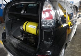 Citroen C3 Picasso con cil. de 60 lts.