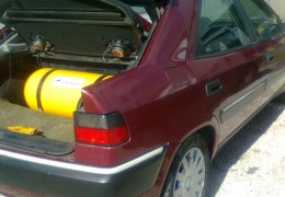 Citroen Xantia con cil. de 60 lts.