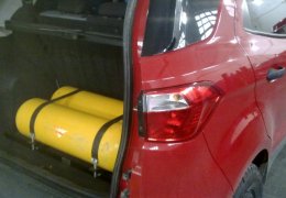 Ford Ecosport Kinetic con 2 cil. de 30 lts.