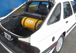 Ford Sierra 2.3 con cil. de 60 lts.