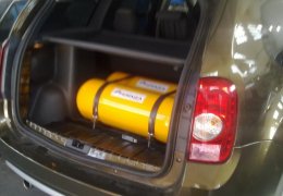 Renault Duster con 2 cil. de 40 lts.