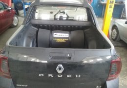 Renault Oroch con cilindro de 70 lts