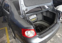 VW Vento con cil. de 60 lts.